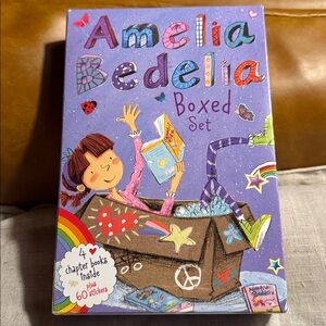 Amelia Bedelia Boxed Set - Purple
